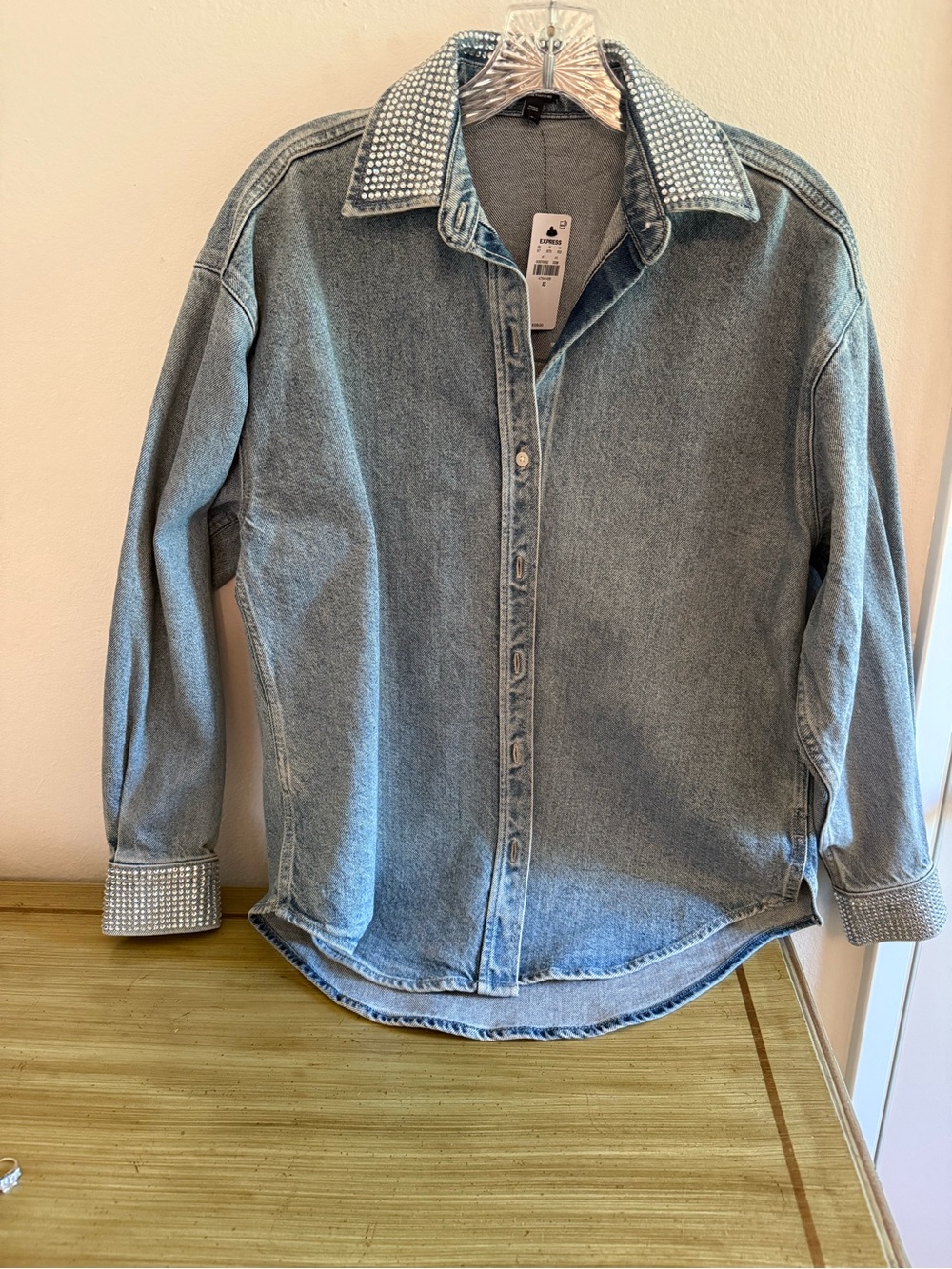 Express XS boyfriend portofino new with tags.